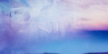 谭咏麟那首关于你的衣襟的歌究竟是什么？